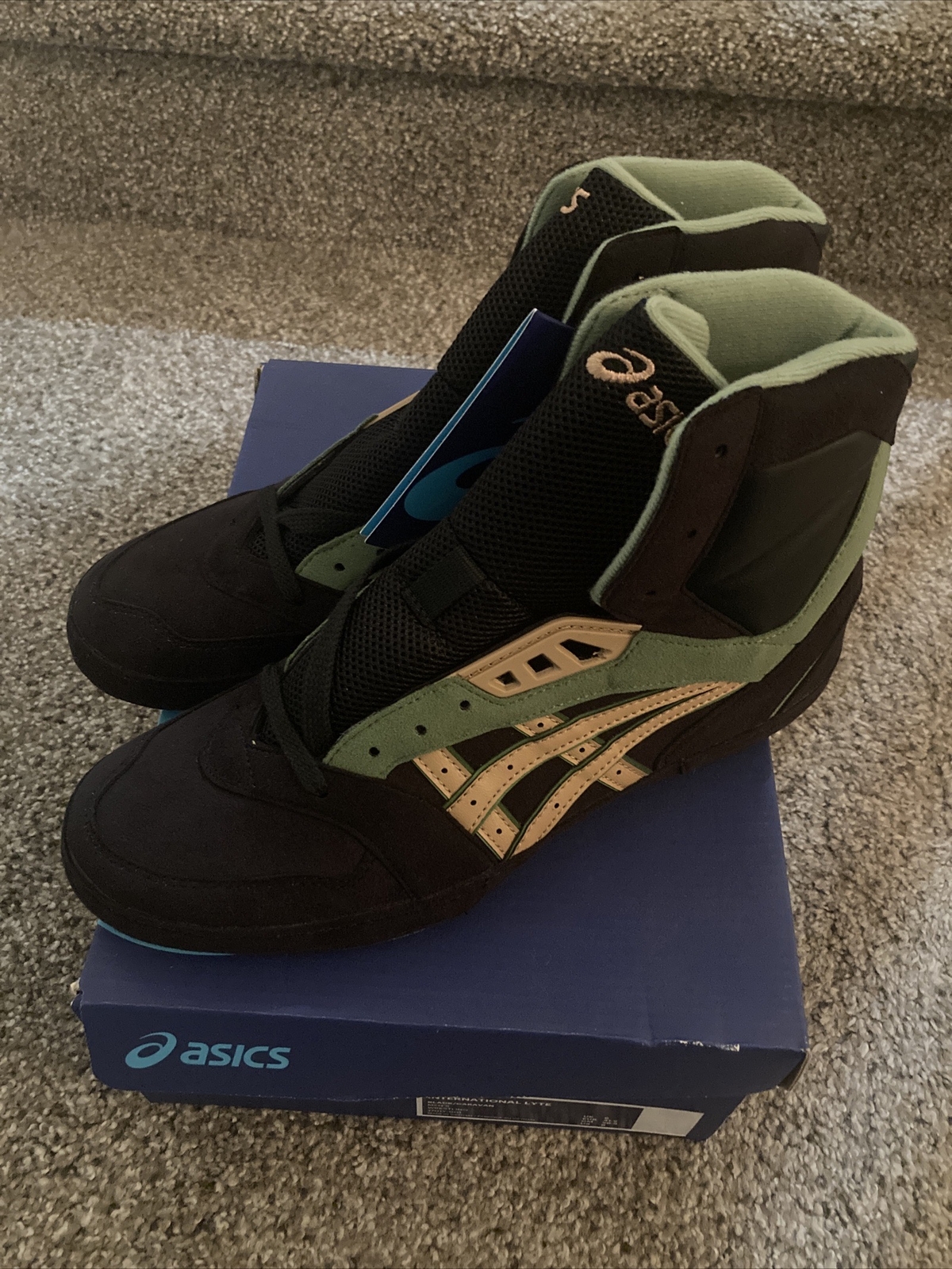 ASICS International Lyte Wrestling Shoes Size 9. Rare. Freek. Rulons