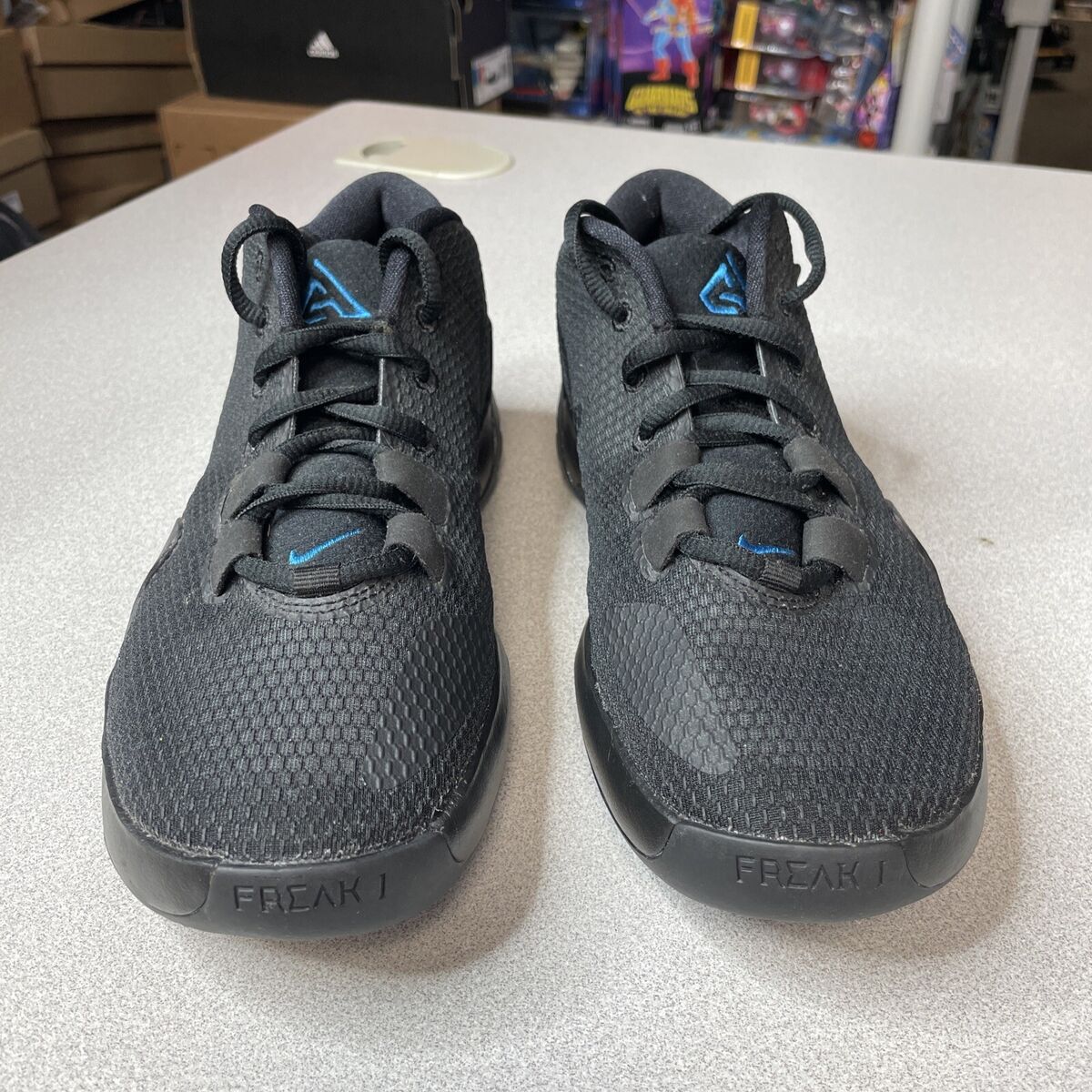 Nike Zoom Freak 1 Giannis Iridescent BQ5422-004 Mens 4.5 US Nike Zoom Freak 1 Giannis Iridescent BQ5422-004 Mens 4.5 US