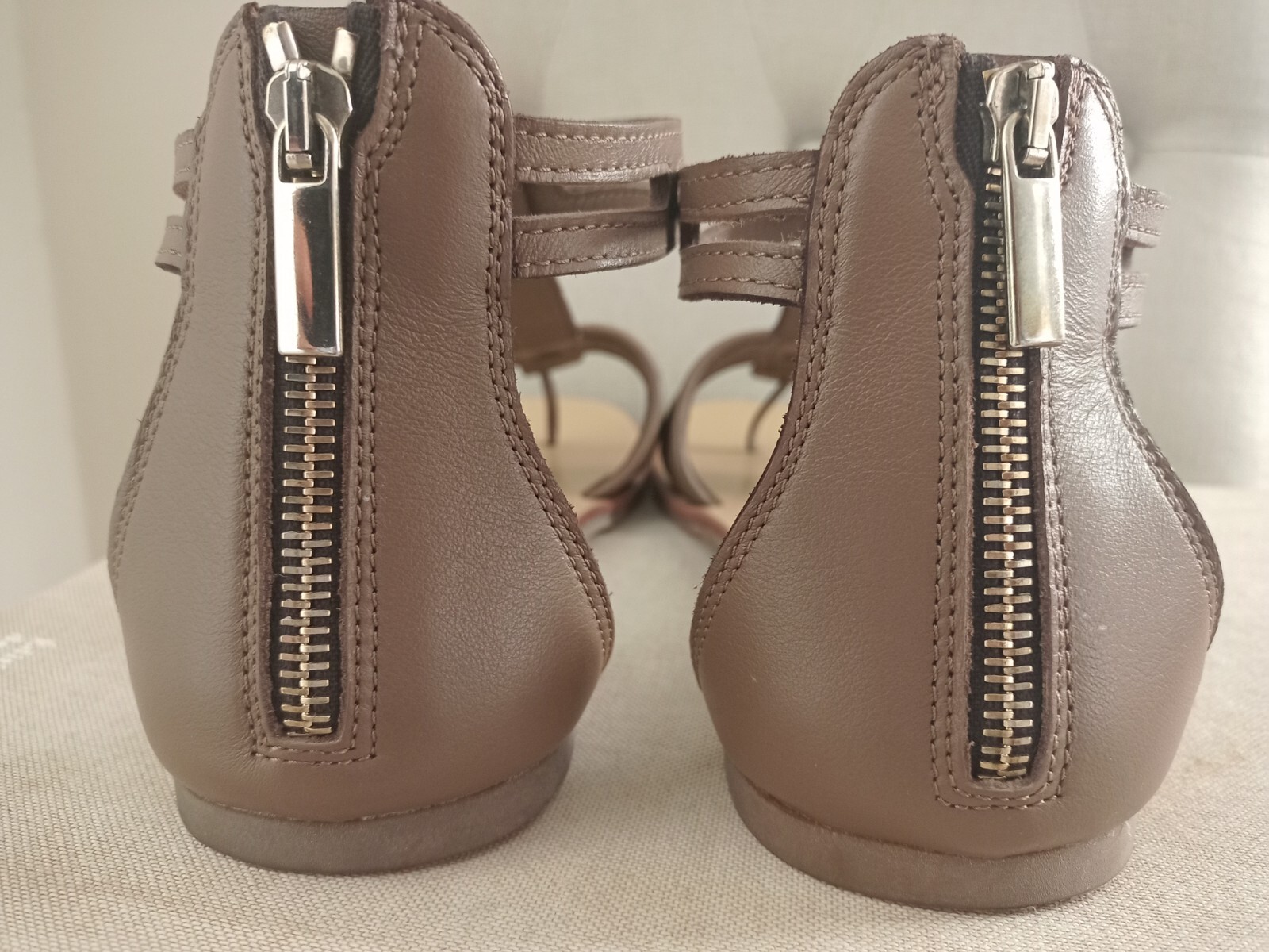 Foto 10 di 22