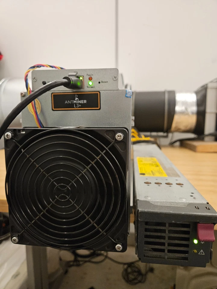 Bitmain Antminer L3+ 504 MH/s LTC/Doge Scrypt ASIC Miner inc 2,400w power supply - Image 2 of 4
