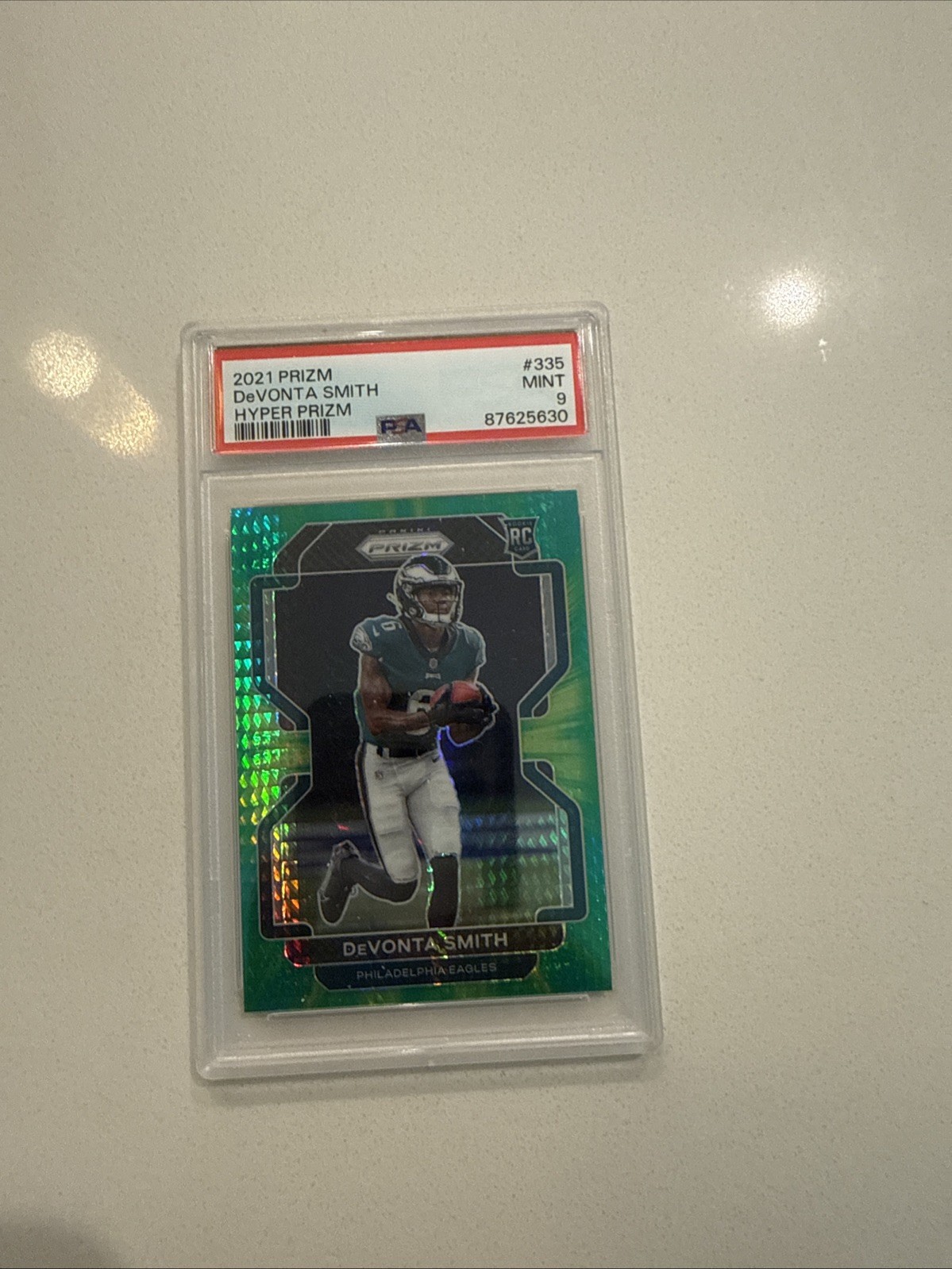 2021 Panini Prizm - Rookie Devonta Smith #335 Hyper Prizm /175 (RC)