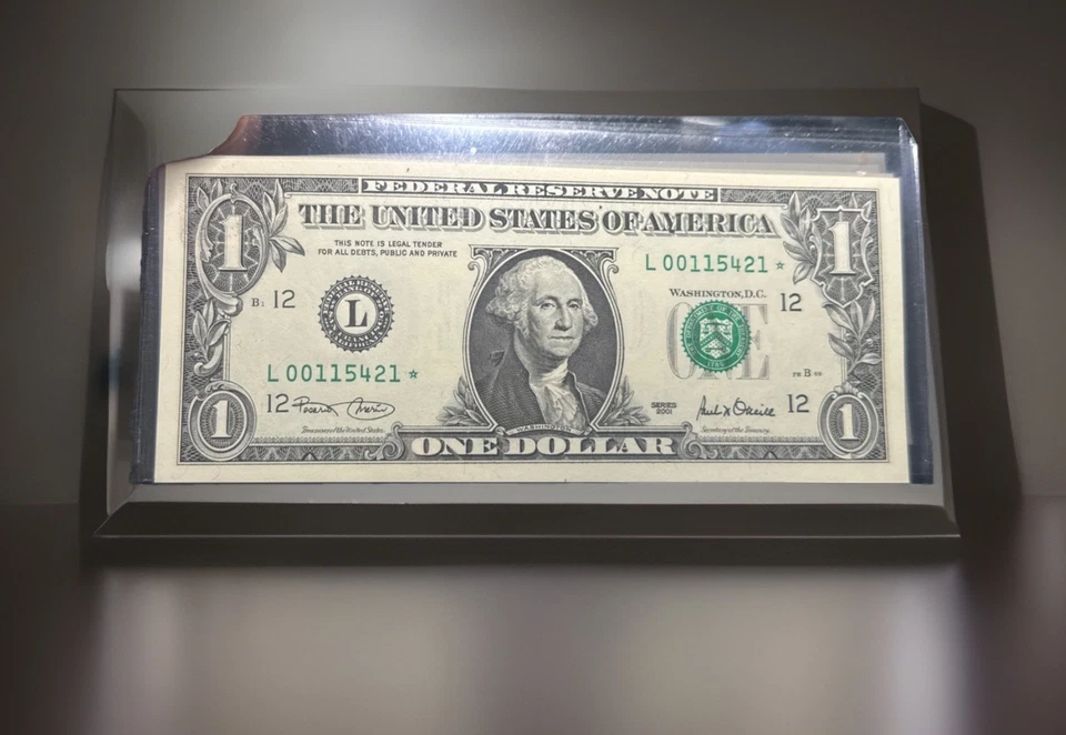 5 2001 Consecutive Star Note $1 DOLLAR BILLS Uncirculated Low Serial Numbers - Image 2 of 3