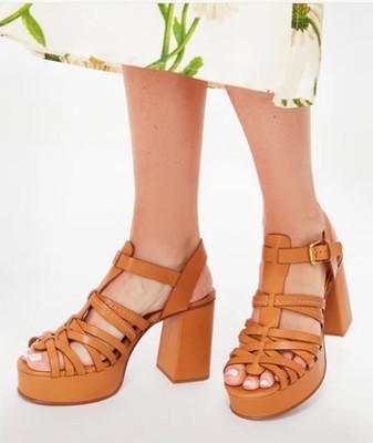 New In Box! See By Chloe  Sierra  Sandals Size 40 Camel/light Brown- Retail $525