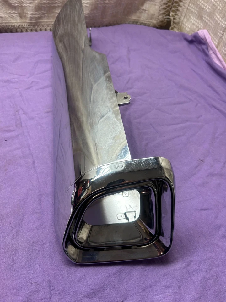 Auspuffabdeckung rechts 18315-MKC-A01 Honda Goldwing GL 1800 2018- n R7-039. - Image 3 of 4