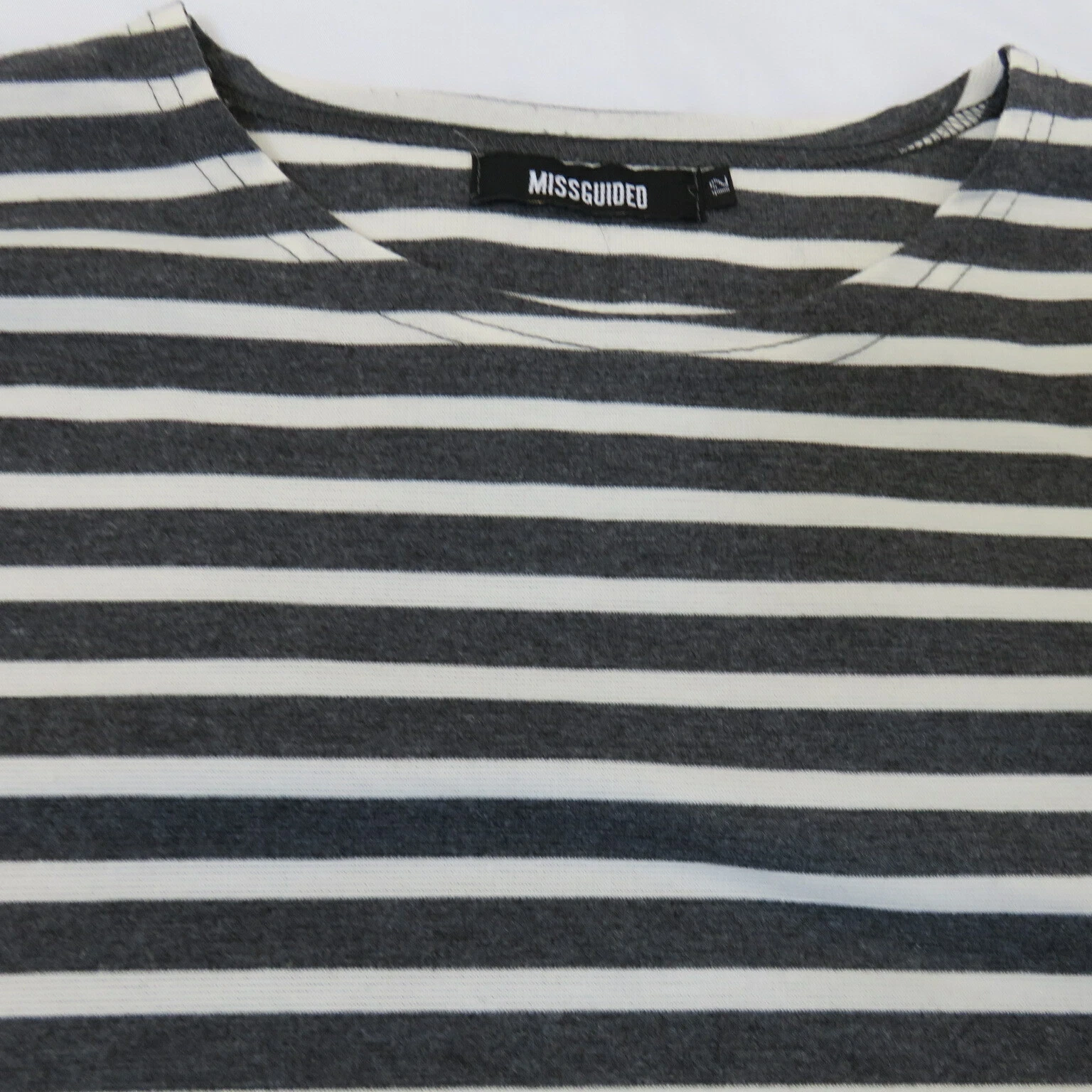 OFF WHITE ABITO CORTO IN JERSEY ELASTICIZZATO A RIGHE GRIGIO E BIANCO SPORCO MISGUIDED TUNICA LUNGA UK 12