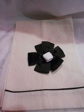 MUDPIE- RIBBON FLOWER  CREAM 14X21'' TOILE KITCHEN TOWEL