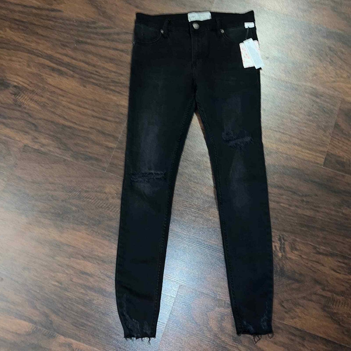 ピープ Free People Black Distressed Raw Hem Skinny Jeans - Size 24 - NWT