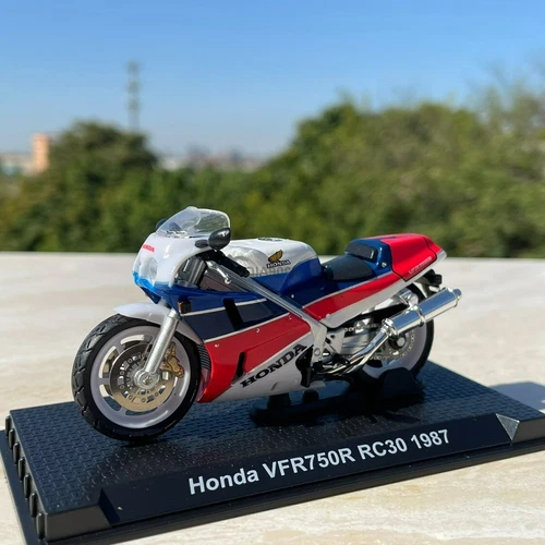 1:24 Scale Honda VFR750R RC30 1987 Motorcycle Diecast Metal& Plastic Model - Picture 6 of 6