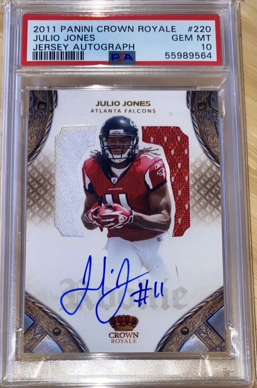 Julio Jones Panini Crown Royale #220 Jersey Autograph