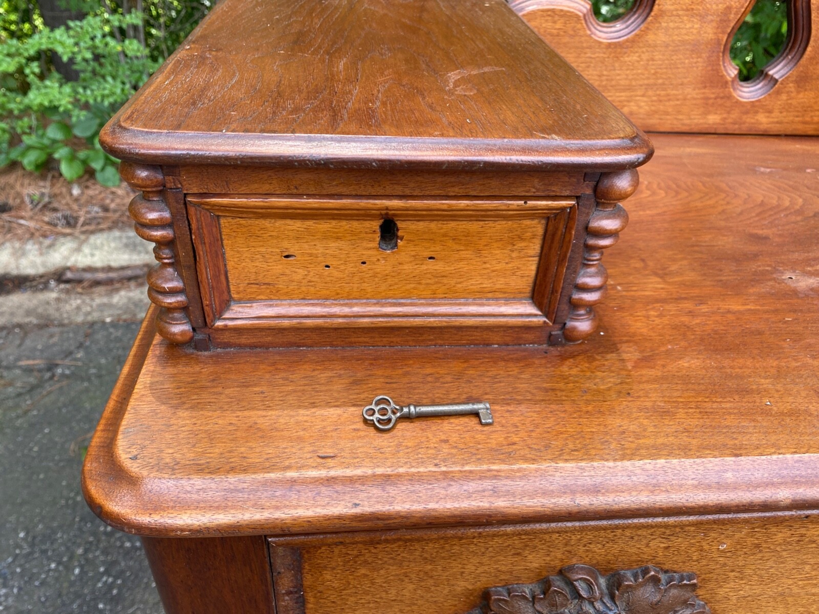 Antique Walnut Dresser w/ Small Handkerchief Drawers & Carved Leaf
