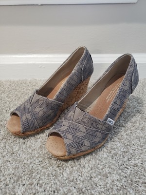 toms classic wedge sandal