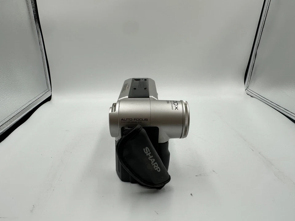 Sharp Hi 8 (VL-AH151U) Viewcam Camcorder - Image 2 of 4