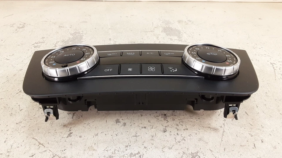 Mercedes-Benz Clase GLE 2017 temperatura automática clima aire acondicionado control de calefacción OEM LKQ Foto 2 de 4