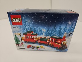LEGO Limited Edition 2015 Holiday Set Christmas Train