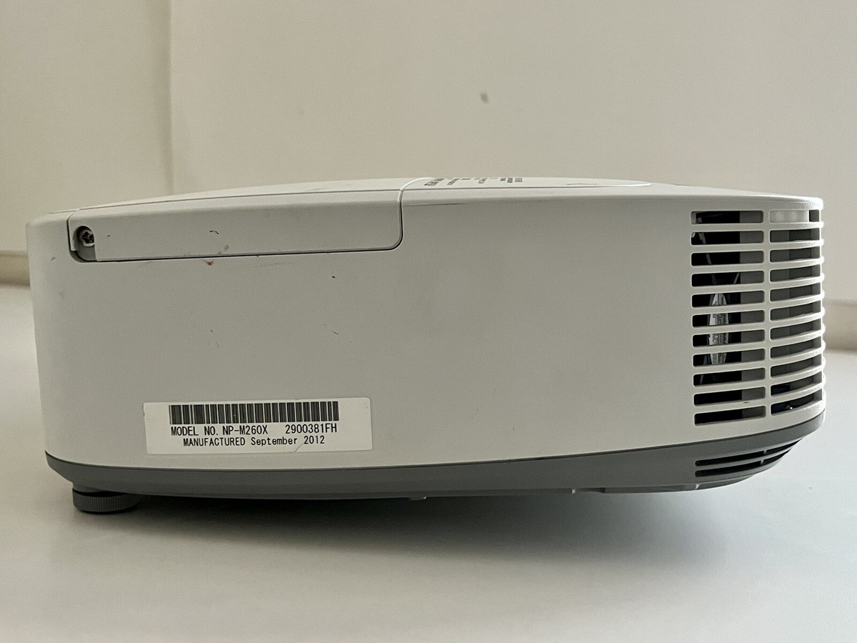 NEC NP-M260X LCD XGA Projector, 2600 Lumens, HDMI, WORKS