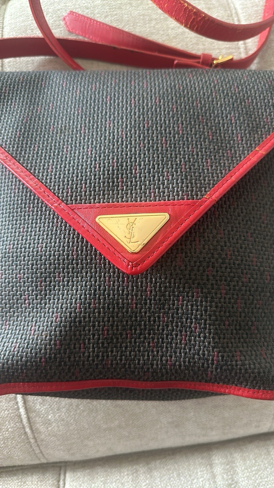 Borsa a tracolla Yves Saint Laurent YSL in PVC rosso autentica vintage media