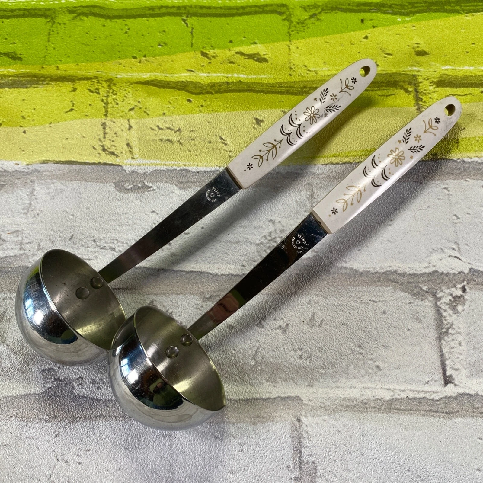 Vintage Flint Arrow Stainless Steal Ladle Soup Sauce Harvest Wheat Set Of 2
Opens in a new window or