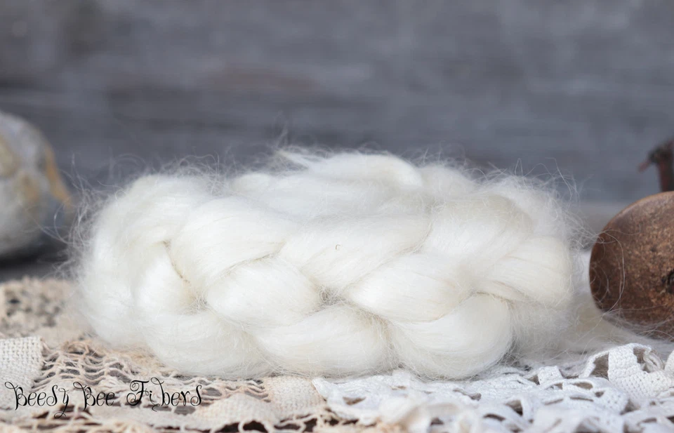 Yearling MOHAIR Lana Roving, Top Peinado, Mohair Adulto Joven, Lana Giratoria 4 OZ Foto 3 de 4