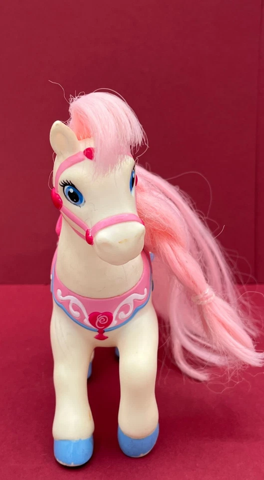 Fisher Price Cenicienta Novia y Mi Primera Princesa Encantador Caballo Rosa y Blanco Foto 4 de 4