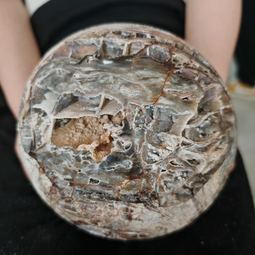 17.6LBPolishing and healing of natural sphalerite crystal balls 8000g - Picture 10 of 13