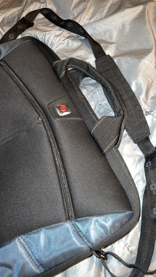 WENGER SWISS ARMY Estuche para Computadora Portátil Bolso de Hombro Mensajero Maletín 16 pulgadas Foto 2 de 4