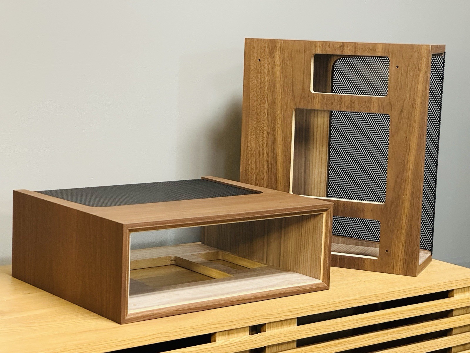 Marantz WC-22 Wooden Cabinet for Vintage Marantz Receivers