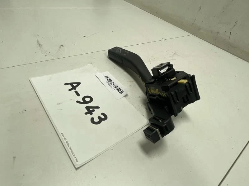 Volkswagen Rabbit 2008 intermitente faro control de crucero columna interruptor palanca Foto 3 de 4