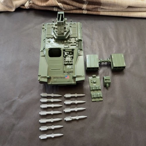 1983 HASBRO GI JOE WOLVERINE ARMORED MISSILE VEHICLE SUPER CLEAN NM++