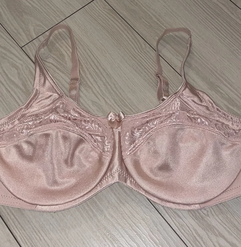 Sujetador de mastectomía con bolsillos con aros Amoena 2242 Nina para mujer 36C beige nuevo Foto 3 de 4
