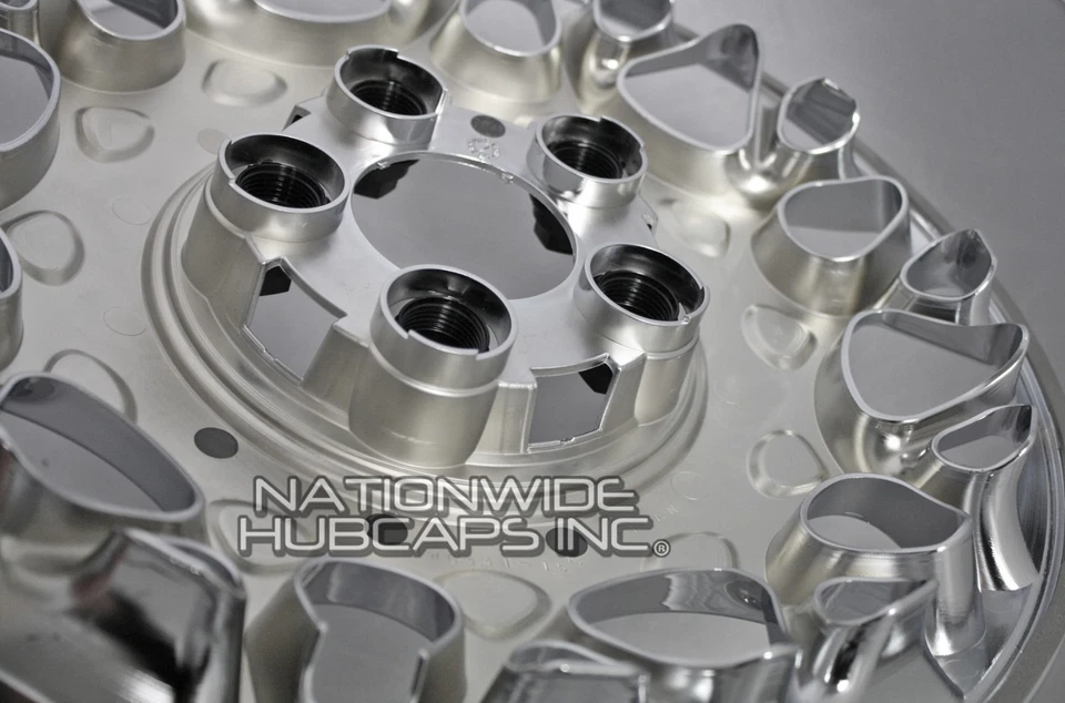 Tapacubos centrales de llanta 4 para Buick Century 1997-05 cromados 15" atornillados Foto 4 de 4