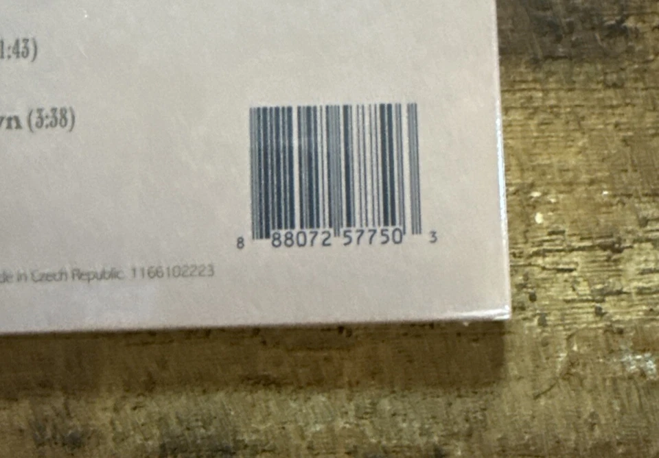 SIERRA FERRELL TRAIL OF FLOWERS LIMITED DELUXE EDITION HONEYDEW VINYL BRAND NEW - Image 3 of 3