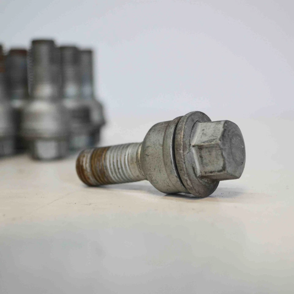 AUDI A3 Berlina 8VS, 8VM Kit viti ruota 2.0 Diesel 110kw 2017 11257280 - Immagine 3 di 3