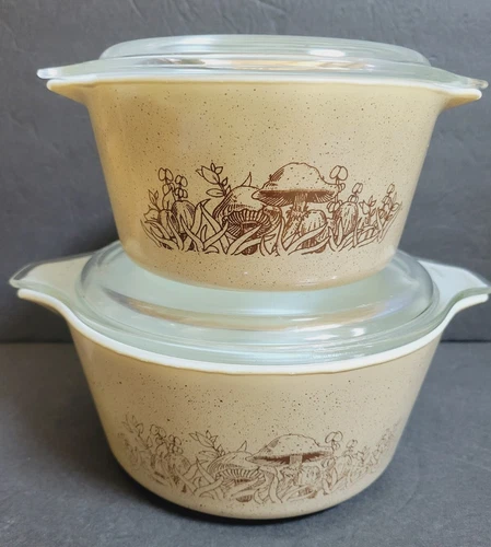 Pyrex Forest Fancies Casserole Set 1L 1.5L  Set Of 2 With Lids Clean EUC