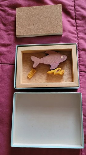 VTG 70s Japanese Brown Handcarved Wood Children's Dolphin Jigsaw Puzzle w/ Box - Picture 3 of 6