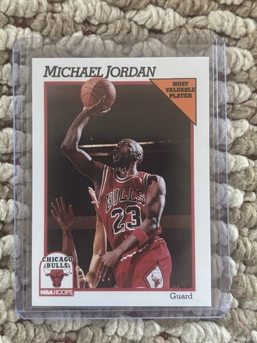 1991-92 NBA Hoops - Michael Jordan #30 Chicago Bulls Basketball Card