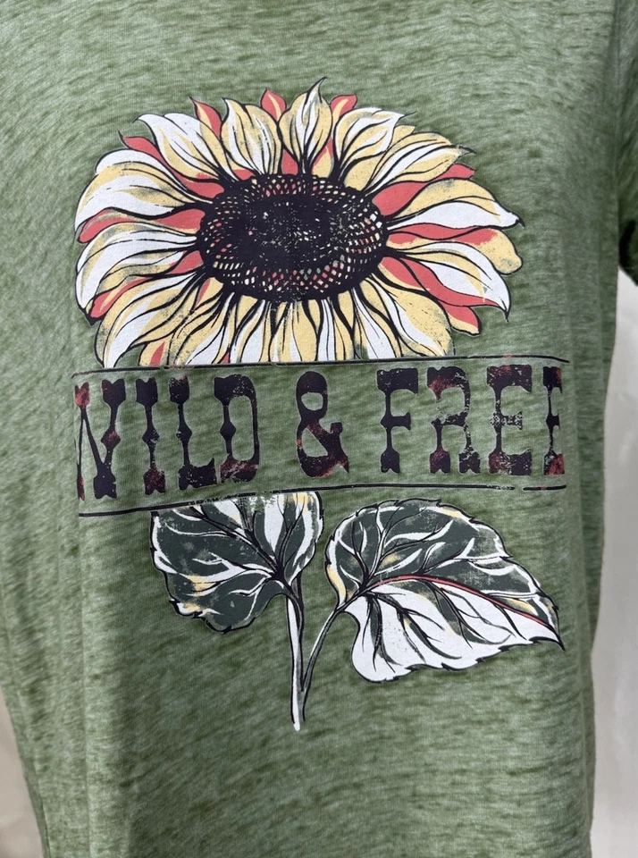 Pulôver feminino Sable Sky Wild & Free camiseta manga curta gola redonda tamanho P - Imagem 3 de 4