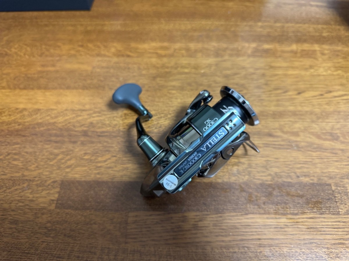 SHIMANO STELLA C3000 SD34 E（傷あり） Shimano 22 Stella C3000XG – BRAND NEW (Unused) – Fast Shipping