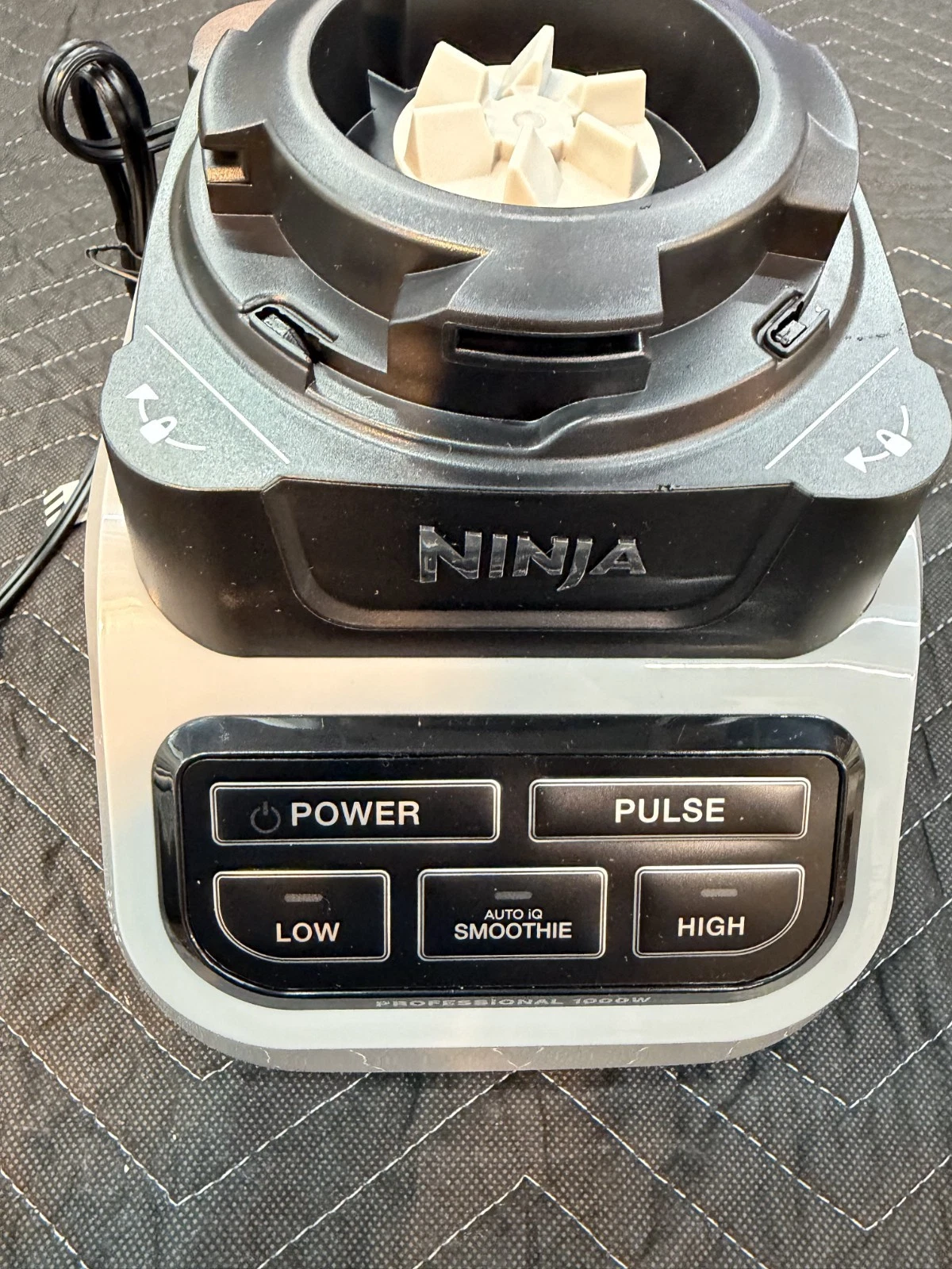 NEW / NEVER USED Ninja Professional 1000W Motor Base CO650B | Auto-iQ | 6-Fin