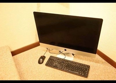Apple iMac Series All-in-One Desktop Computer in Silver Color