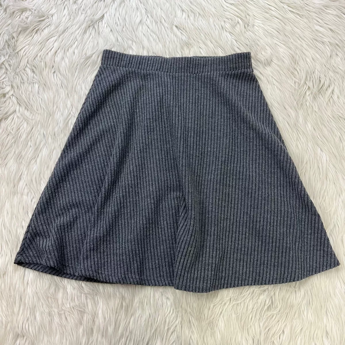 Gilli Women s MP M Petite Gray Ribbed Knit A line Circle Skirt
