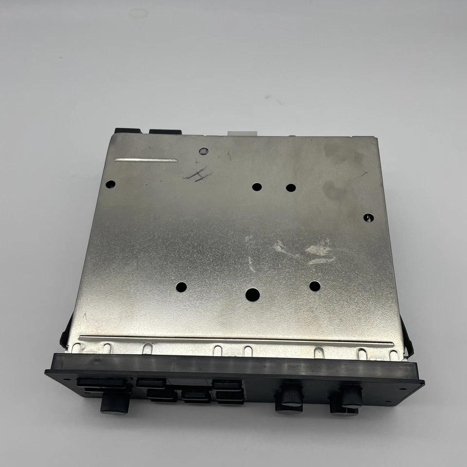 Ford Tempo Topaz 1988 a 1994 radio AM FM F23F-19B131-AA Foto 4 de 4