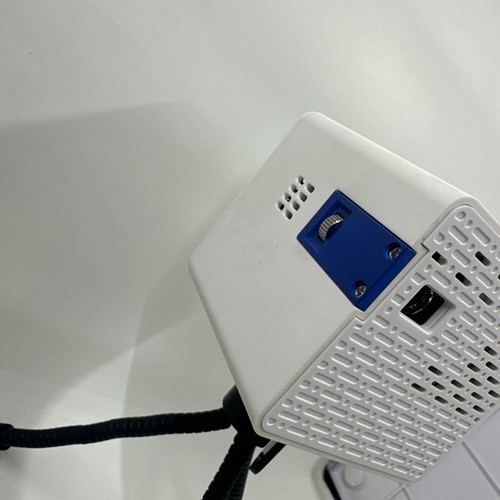 AAXA HD Pico LED Mini Portable Projector HDMI Native 720p HD Tested Working - Picture 8 of 13