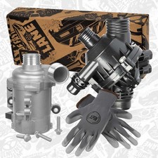 Pompe à eau BMW 545