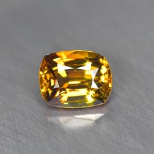 0.60Ct Cushion_First-class Natural Demantoid Garnet Loose Gemstone