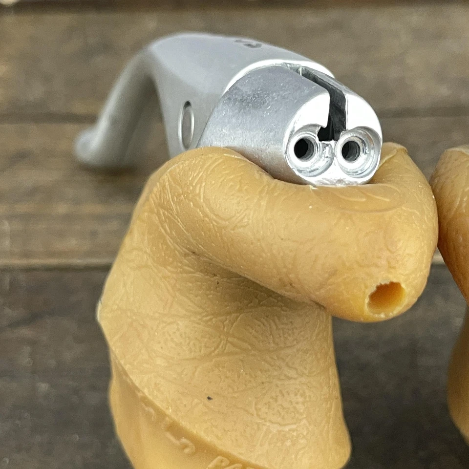 Vintage Modolo TANDEM Brake Levers Non-Aero Tan Anatomic Hood NOS Dual Cable - Image 3 of 4