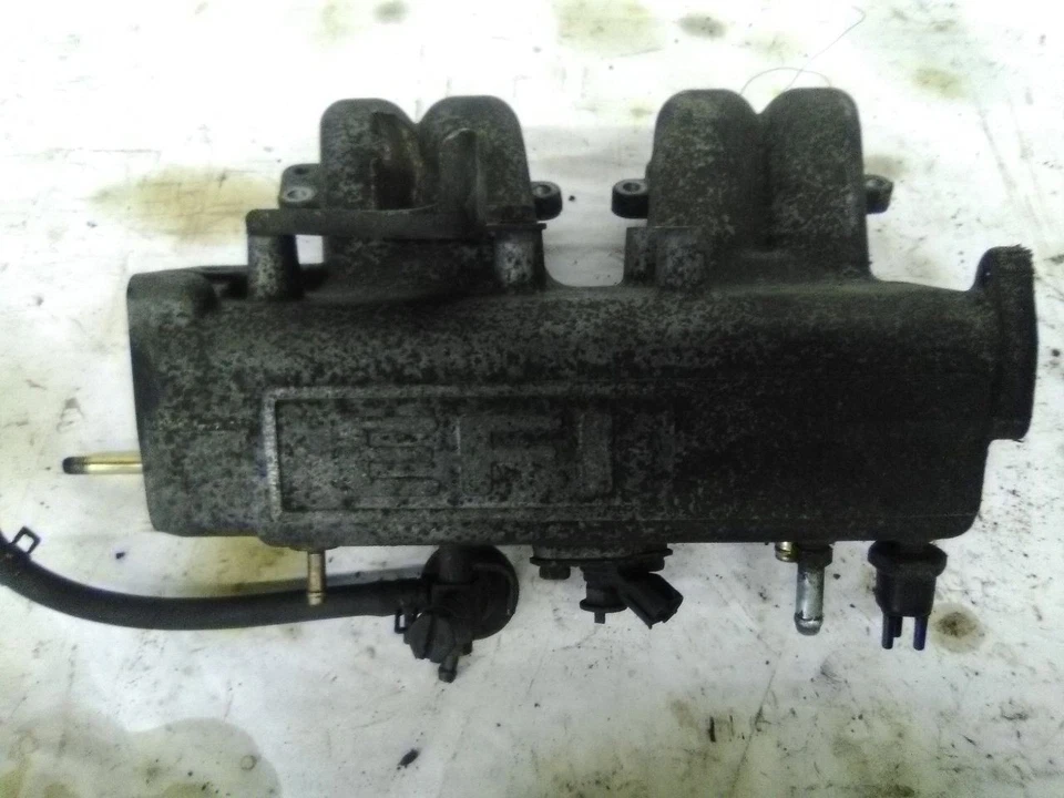 85-95 Toyota 4 Runner Intake Manifold 4 Cylinder 22RE Engine - Image 3 of 3