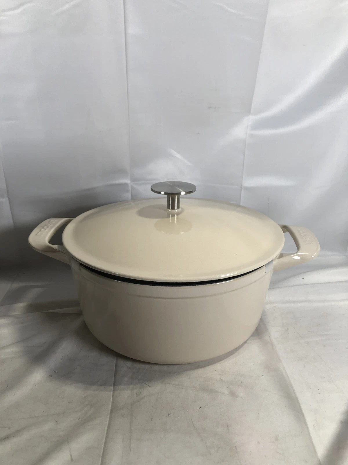 Made In 5.5 Qt Enameled Cast Iron Dutch Oven Cream
Opens in a new window or tab