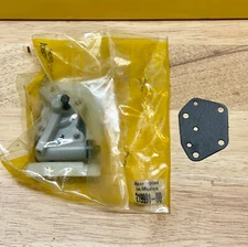 NOS OEM McCulloch Chainsaw Oil Pump/Gasket Timber Bear 3.7 Pro Mac 610 650 (B8)