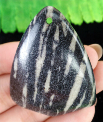 49x34x7mm Natural Black Meshwork Gemstone Shield Pendant Bead HL83357