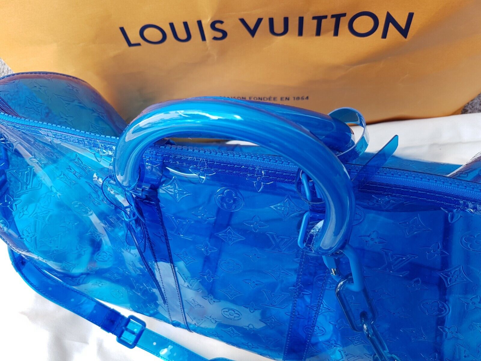 Louis Vuitton Keepall Bandouliere 50 Transparent embossed Monogram 